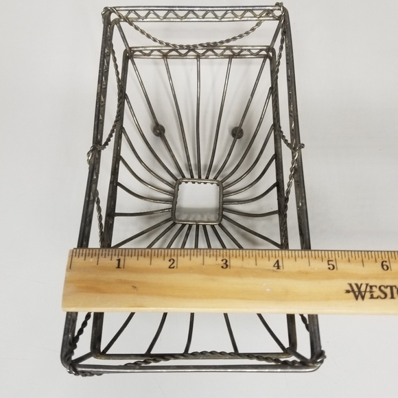 Godinger Silverplate Wire Basket Rectangular Ball Feet Fruit Basket 8.5"L - Picture 9 of 11